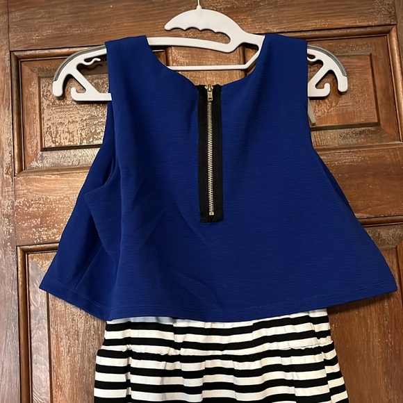 Blue and white/black stripe dress size large barely worn has a peplum overlay - Picture 3 of 4